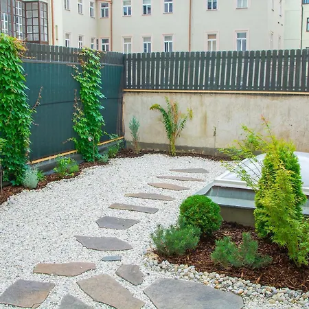 New Centre Garden - Location * פראג